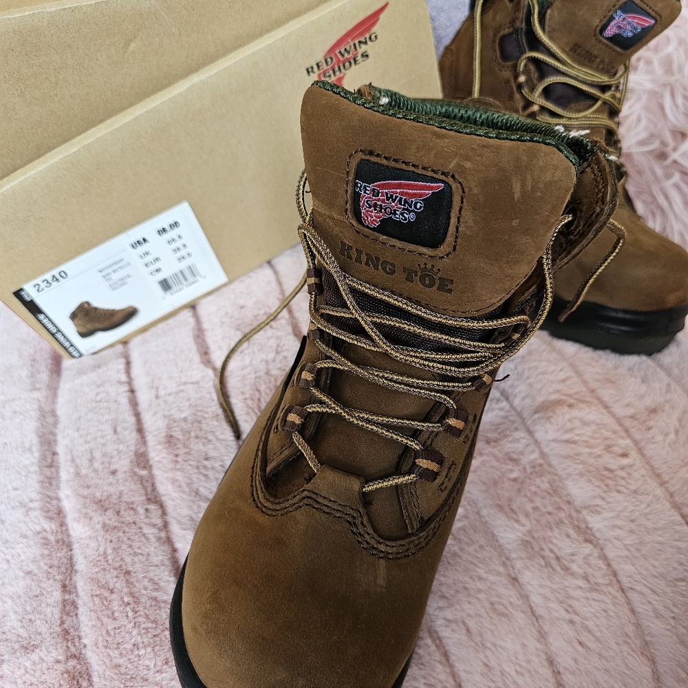 Women's safety toe boot - Red Wing Shoes size 8D - Picture 4 of 6